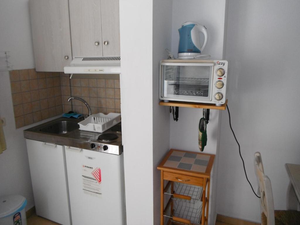 Mandorla Apartments Lardos Zimmer foto
